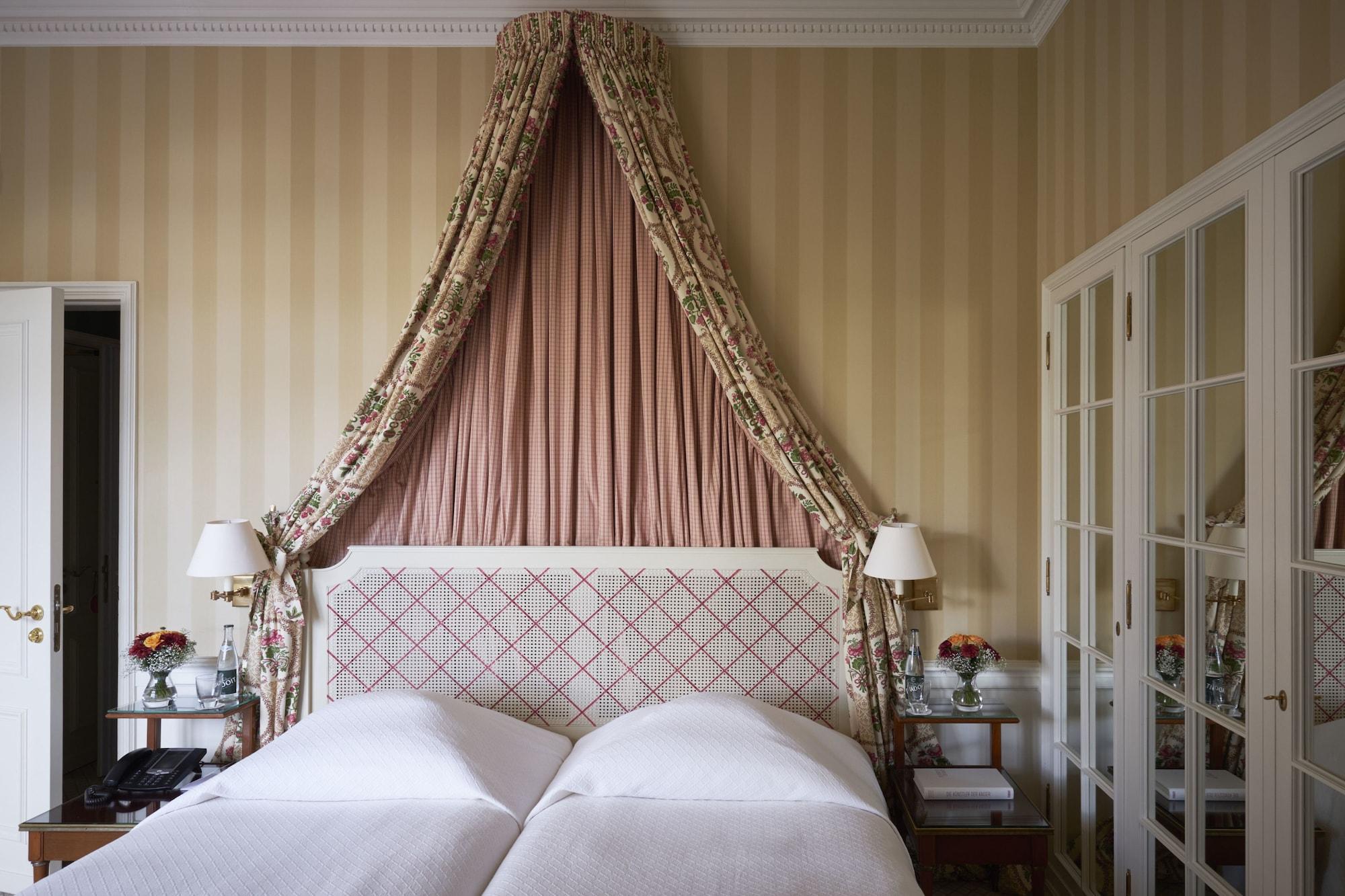 Отель Brenners Park & Spa, Oetker